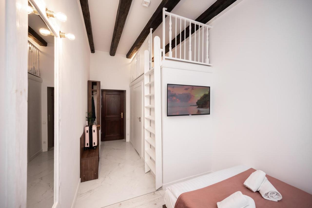 Hotel Hive Family House Krakau Exterior foto